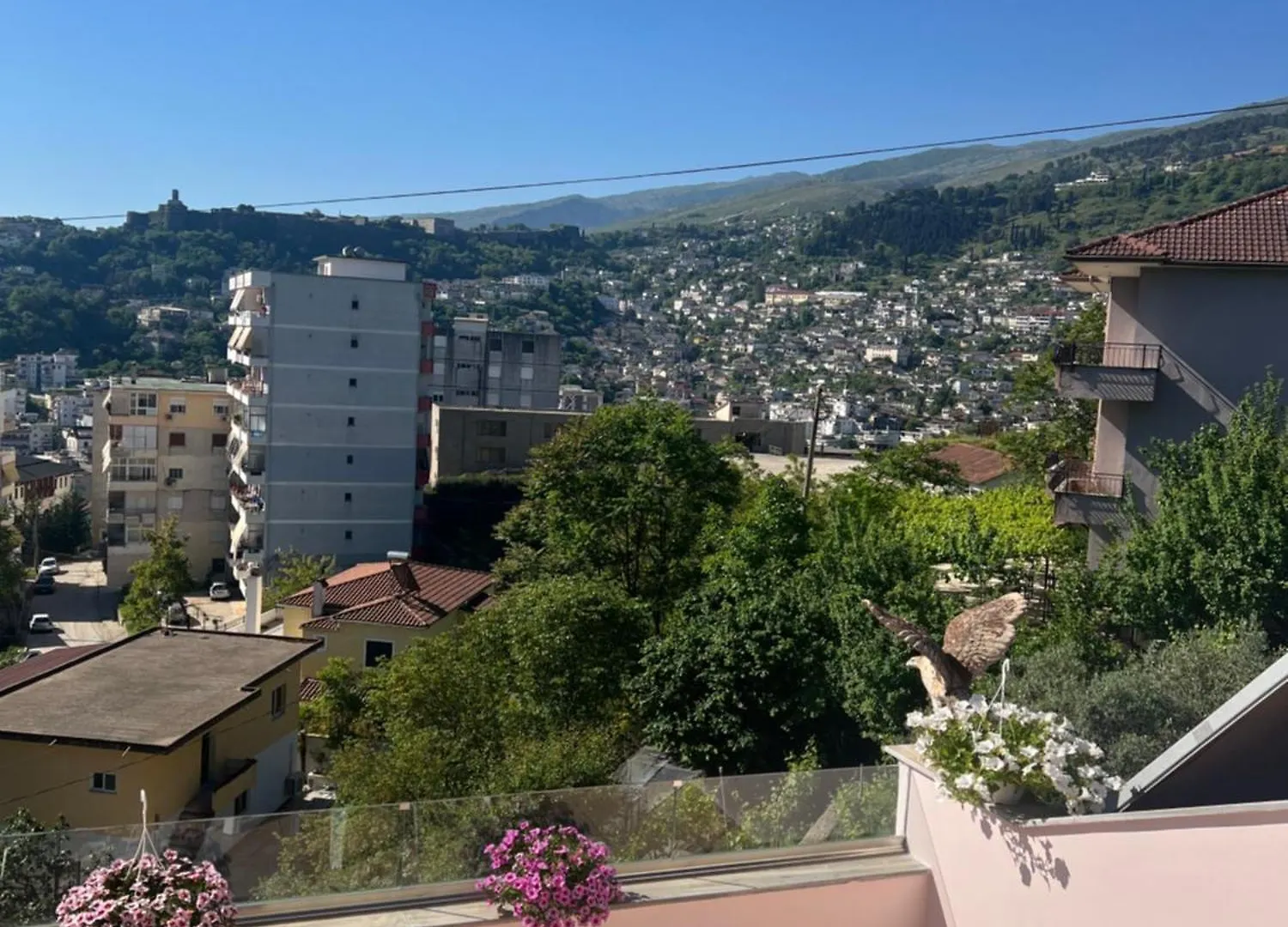 Flower Terrace Apartment Gjirokaster